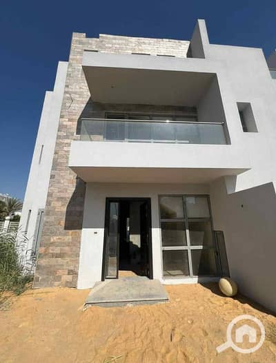 4 Bedroom Twin House for Sale in Sheikh Zayed, Giza - 730413698_1041174502199967_9206439845560209164_n. jpg 4 Bedroom Twin House for Sale in Sheikh Zayed, Giza - 730413698_1041174502199967_9206439845560209164_n. jpg