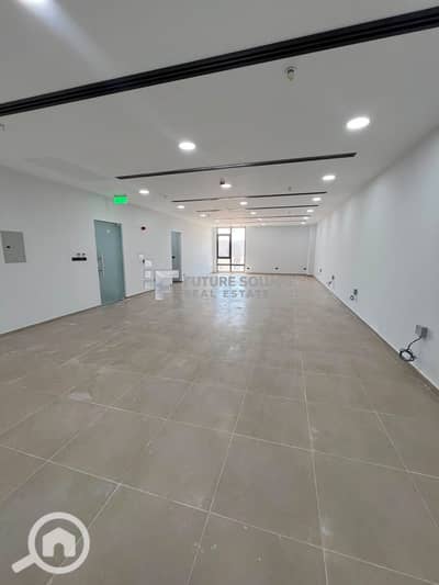 مکتب  للايجار في القاهرة الجديدة، القاهرة - Image01. jpg