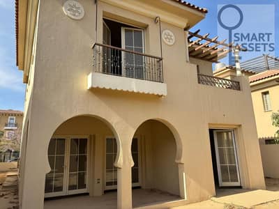 4 Bedroom Villa for Sale in New Cairo, Cairo - b444fec8-836a-43fb-8468-e59e9884cb8c. jpg 4 Bedroom Villa for Sale in New Cairo, Cairo - b444fec8-836a-43fb-8468-e59e9884cb8c. jpg