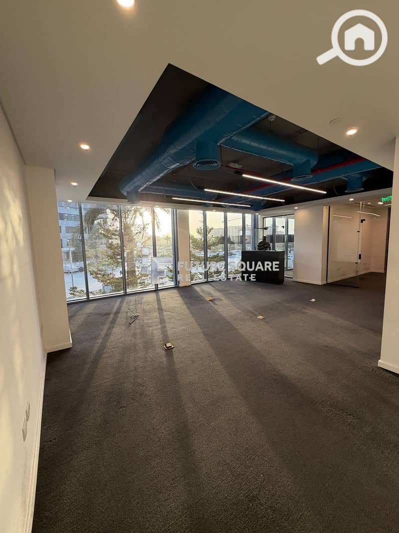 4 Image10. jpg