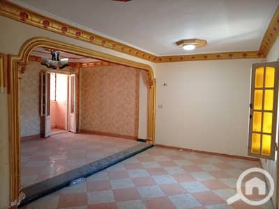 فلیٹ 3 غرف نوم للايجار في عجمي، الإسكندرية - 8666. jpg