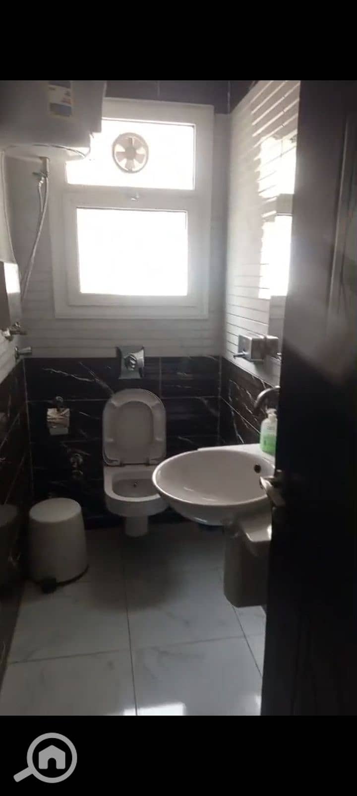 7 1000567427. jpg