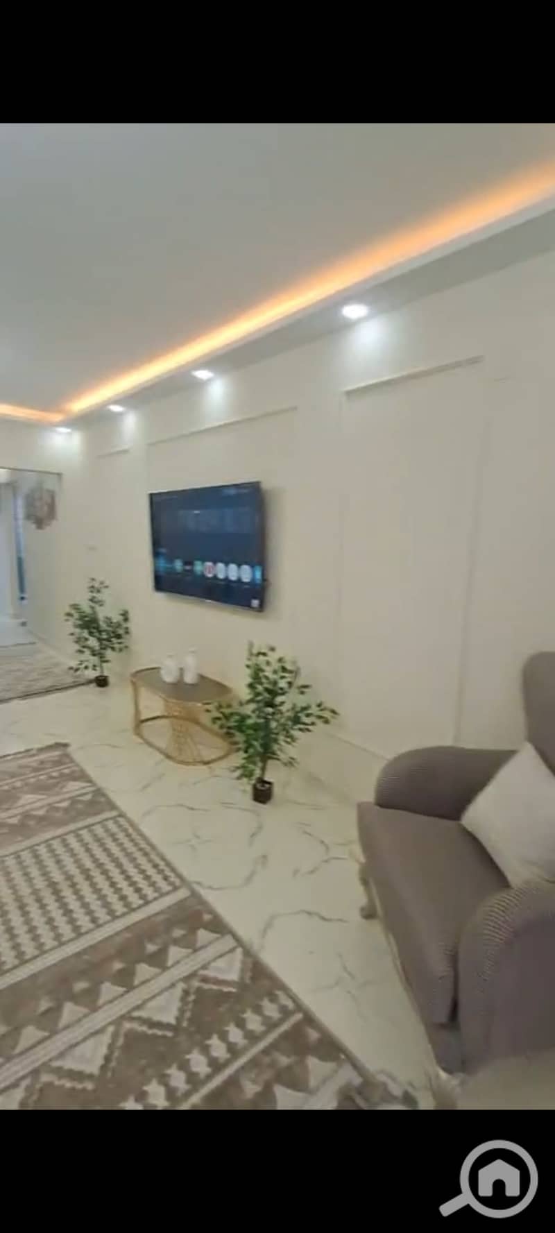 3 1000791487. jpg