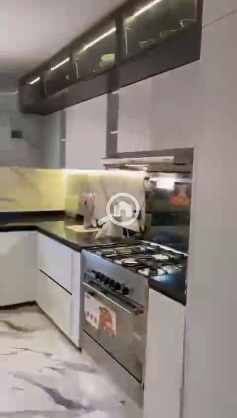 8 475629. jpg