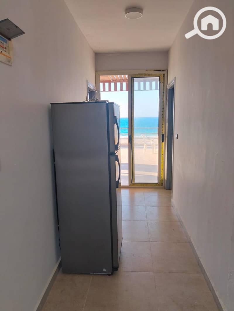 12 1cc7c90d-7a85-46f9-b39a-89d27c5a3dc9. jpg
