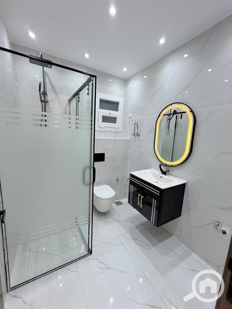 3 99570. jpg