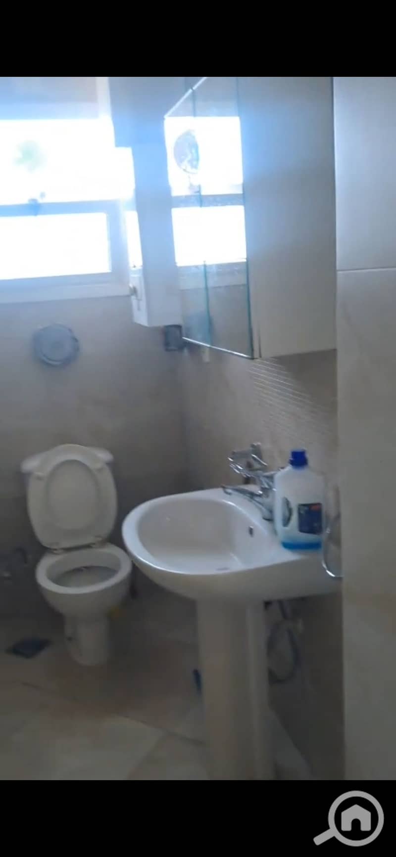 11 1000792240. jpg