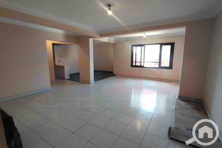 3 Bedroom Flat for Sale in Laurent, Alexandria - WhatsApp Image 2026-09-22 at 15.25. 08 (1). jpg