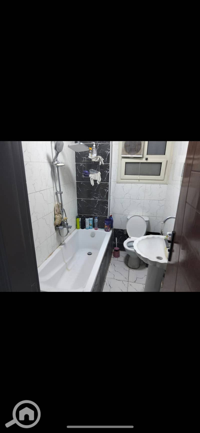 3 1008105. jpg