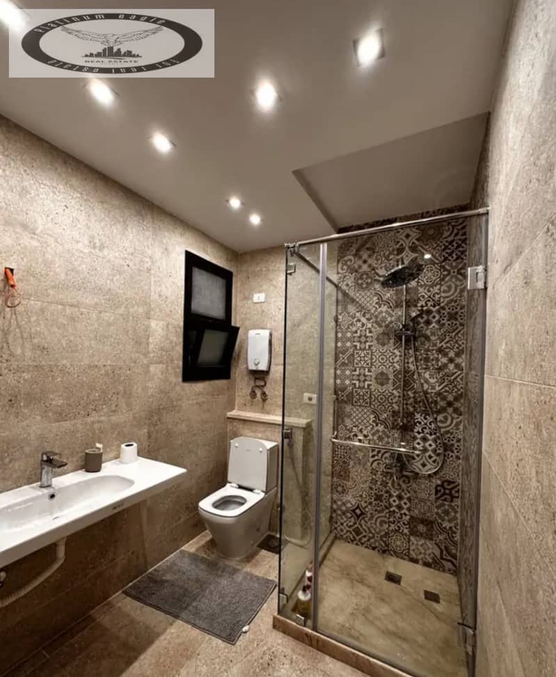 13 d13552ba-4da6-4260-b51b-77941292cee0. jpg