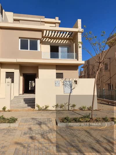 3 Bedroom Twin House for Sale in 6th of October, Giza - 7936204d-3707-4027-96b7-13a2e6c78a7b. png
