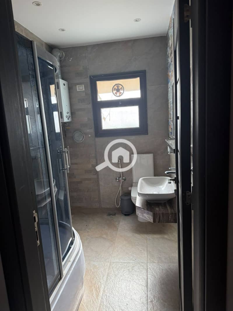 22 ed401004-e35d-41bd-ab63-589c3ce9b323. jpg