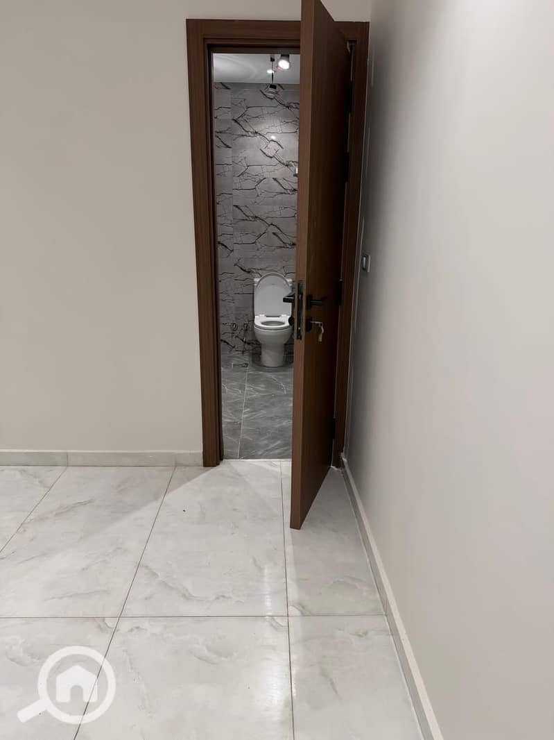 3 1000683734. jpg