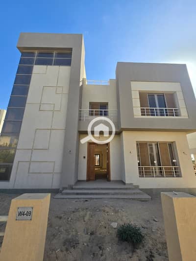 فیلا 5 غرف نوم للبيع في 6 اكتوبر، الجيزة - WhatsApp Image 2026-09-23 at 4.24. 30 PM (1). jpeg