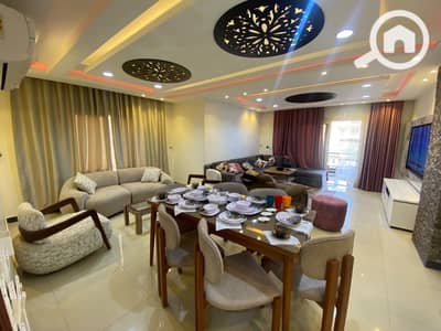 شقة 3 غرف نوم للايجار في الشيخ زايد، الجيزة - 67646eac-de34-4e8f-b7a5-db8f430c0463. jpg