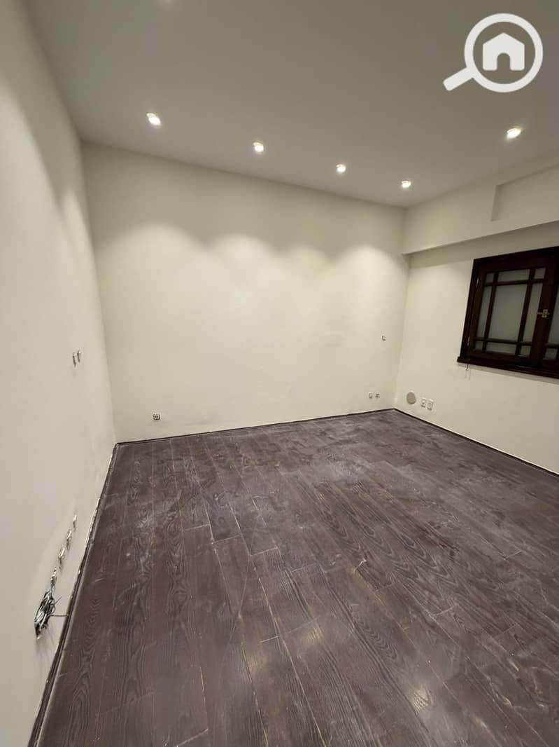 4 24850. jpg