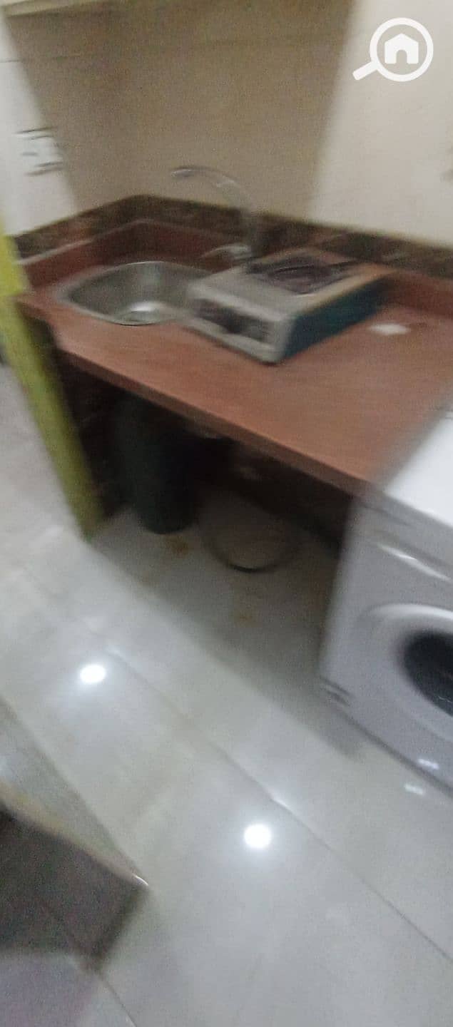 5 1000182048. jpg