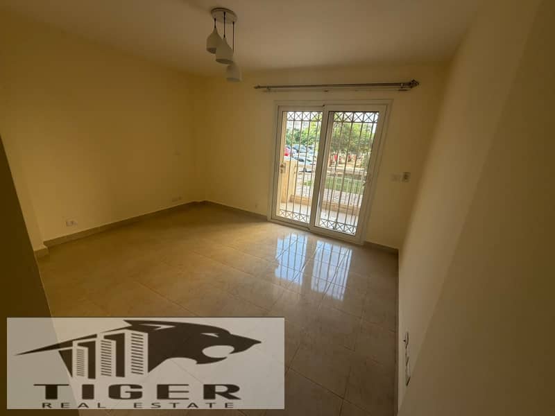 8 1000986108. jpg