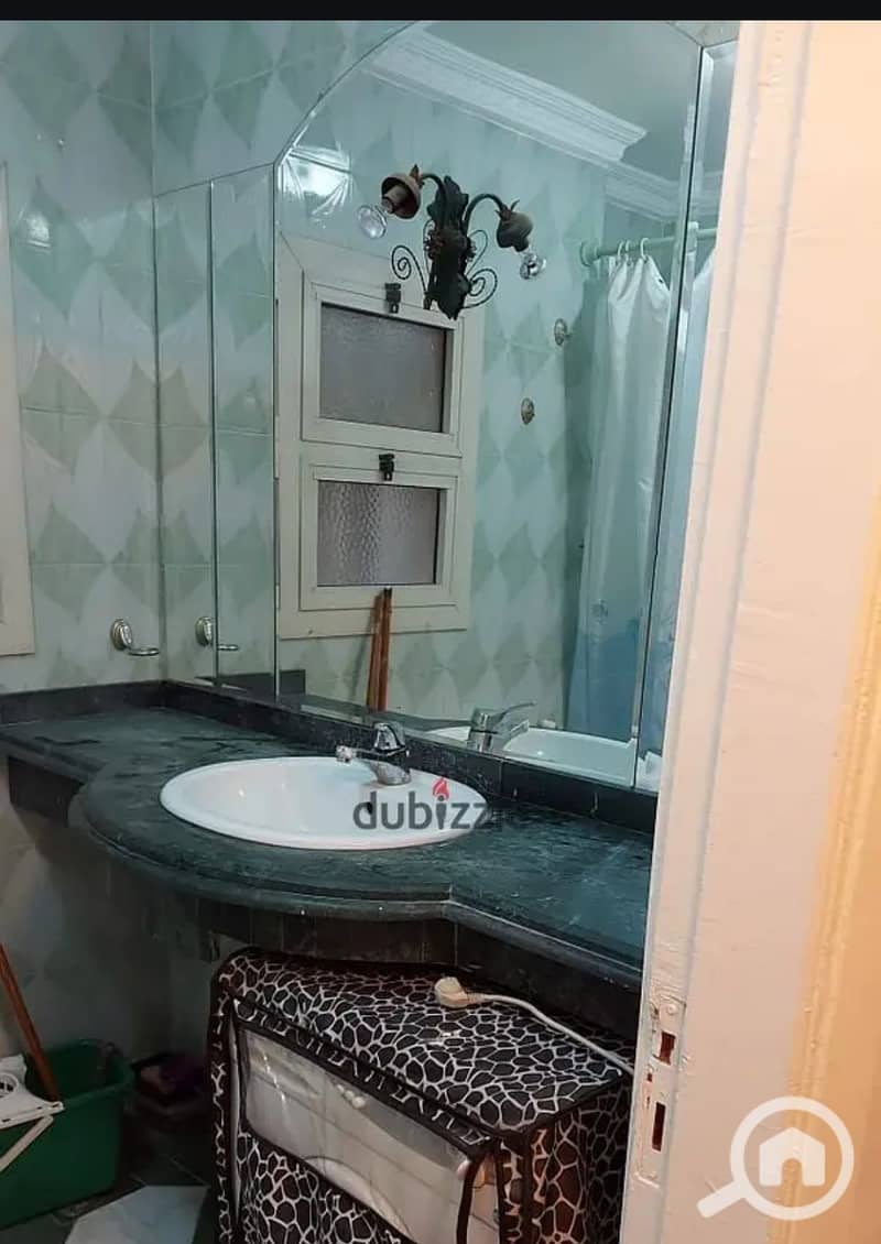8 1000316983. jpg