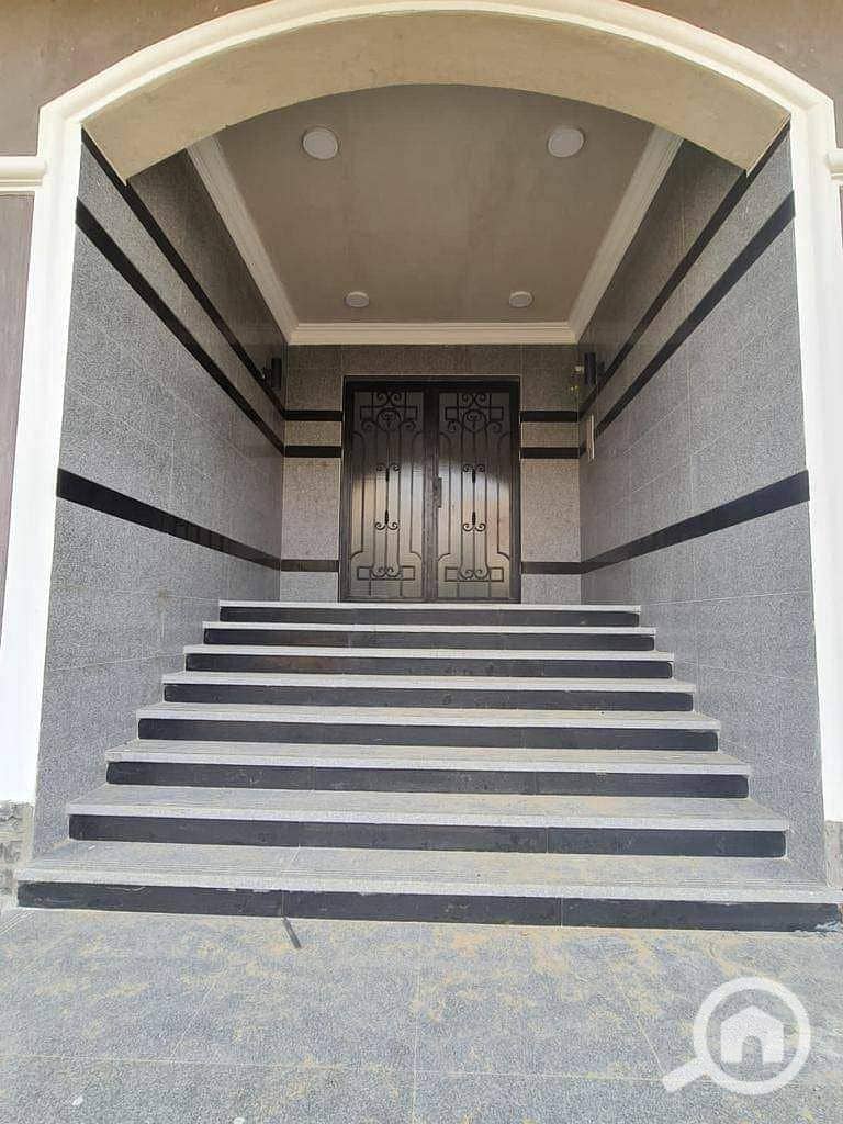 5 1000458674. jpg