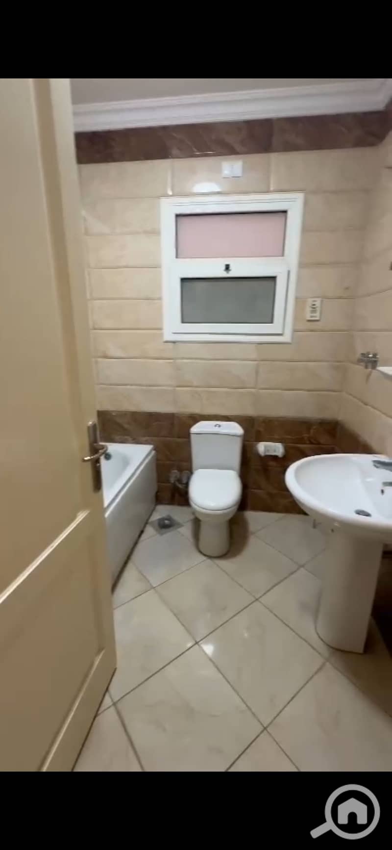 11 1000638061. jpg