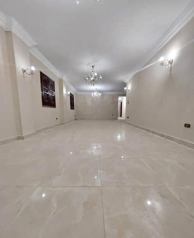 3 Bedroom Apartment for Rent in Hadayek al-Ahram, Giza - شقة مميزة مساحة كبيرة من المالك