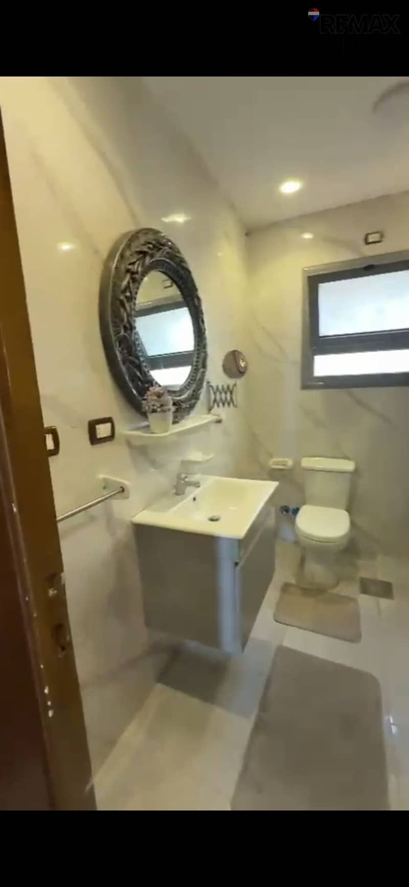 11 1000060755. jpg
