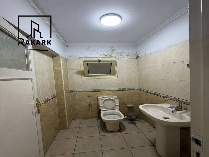 5 R2 (Copy). jpeg