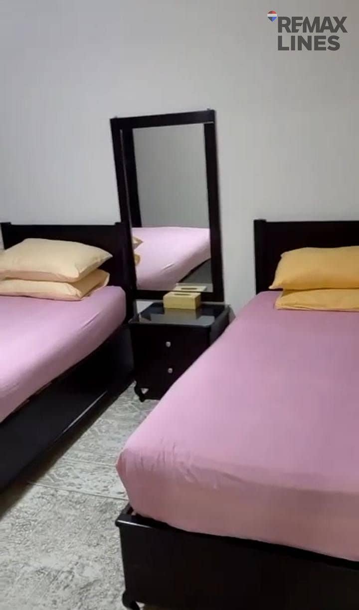 8 1000809441. jpg