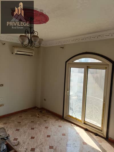 3 Bedroom Flat for Rent in El Khalifa, Cairo - 1000220170. jpg