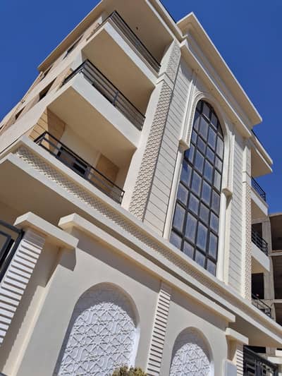 3 Bedroom Flat for Sale in New Cairo, Cairo - شقه بالنرجس الجديده