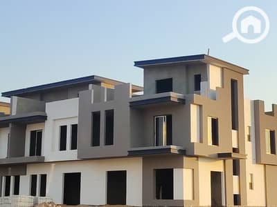 3 Bedroom Duplex for Sale in Sheikh Zayed, Giza - photo_8_2026-09-30_14-17-54. jpg 3 Bedroom Duplex for Sale in Sheikh Zayed, Giza - photo_8_2026-09-30_14-17-54. jpg
