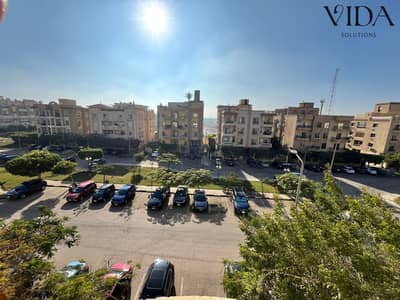 3 Bedroom Flat for Sale in Sheikh Zayed, Giza - WhatsApp Image 2026-09-30 at 14.46. 17. jpeg 3 Bedroom Flat for Sale in Sheikh Zayed, Giza - WhatsApp Image 2026-09-30 at 14.46. 17. jpeg