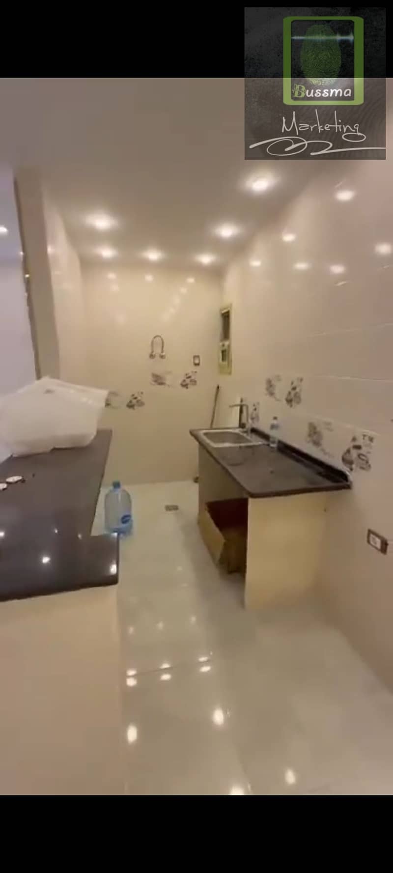 3 1000495050. jpg