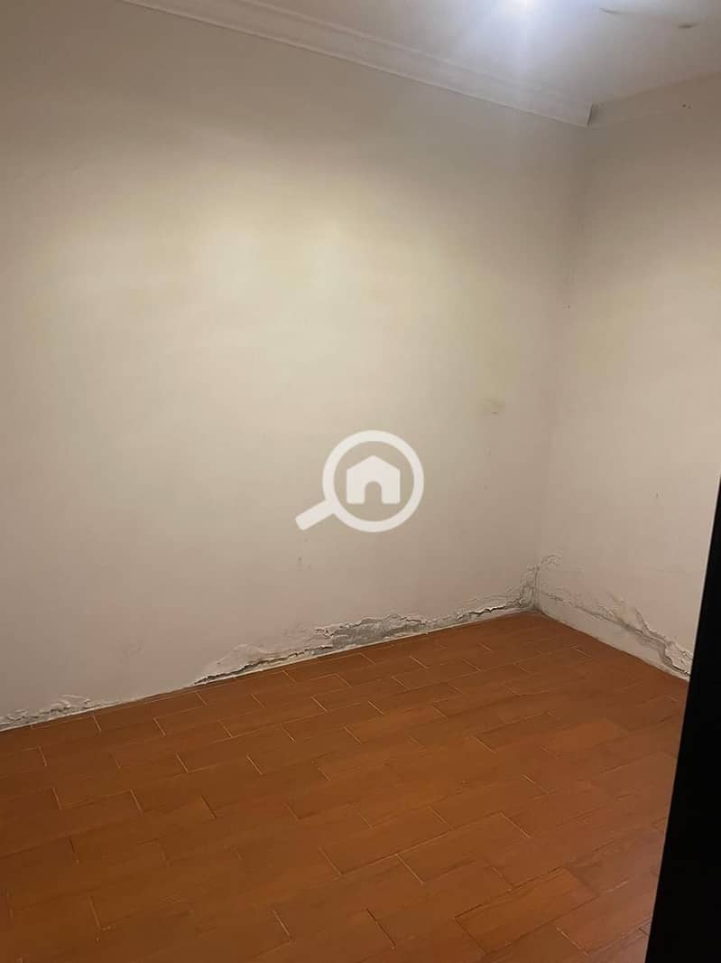 3 38333. jpg