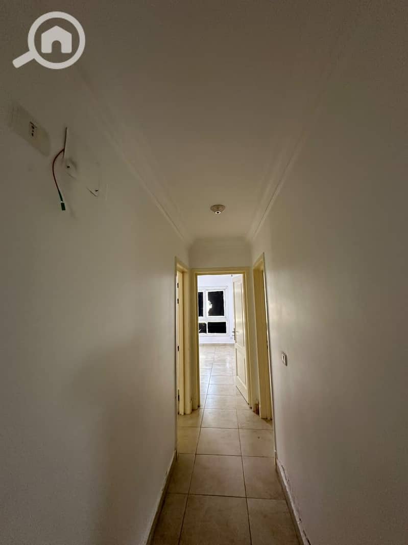 4 1000477984. jpg