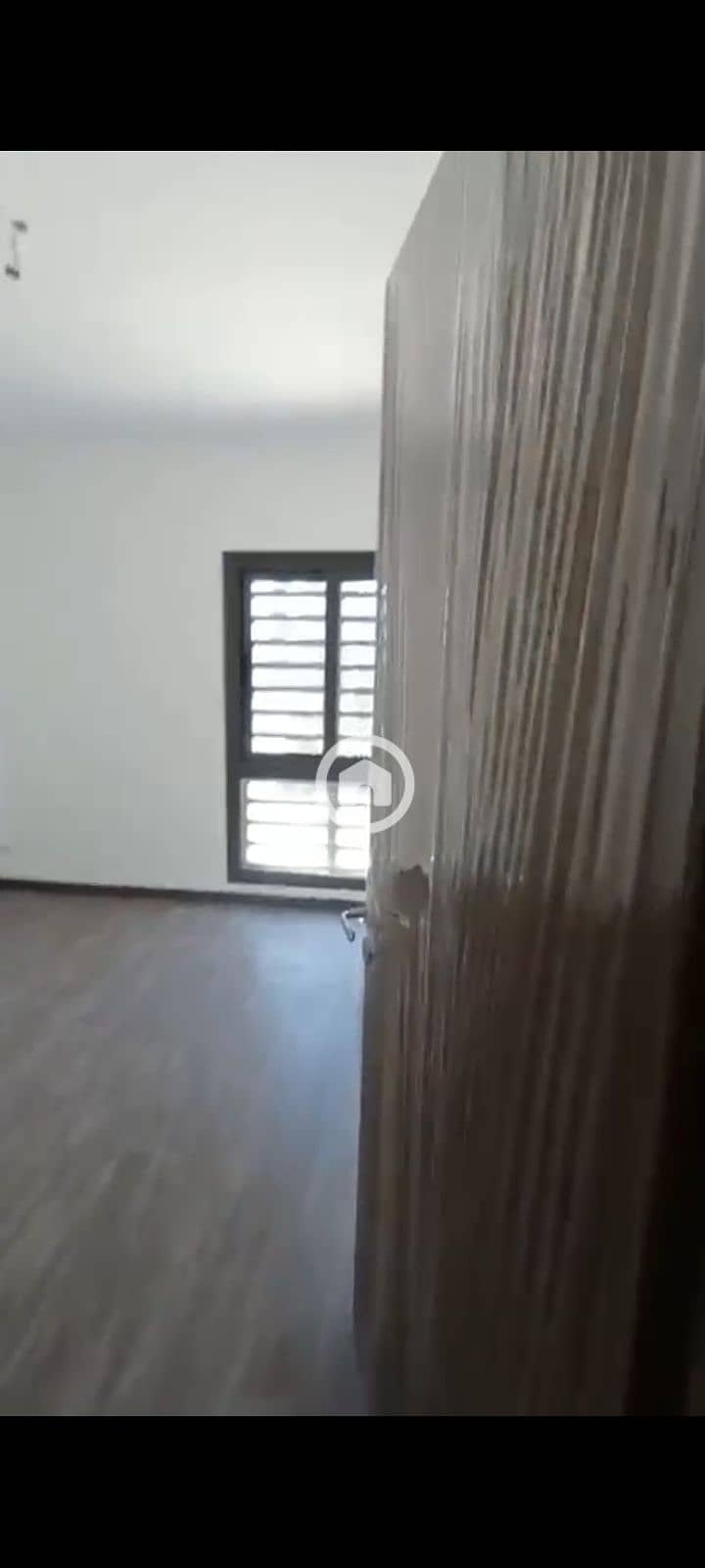 5 1000711460. jpg