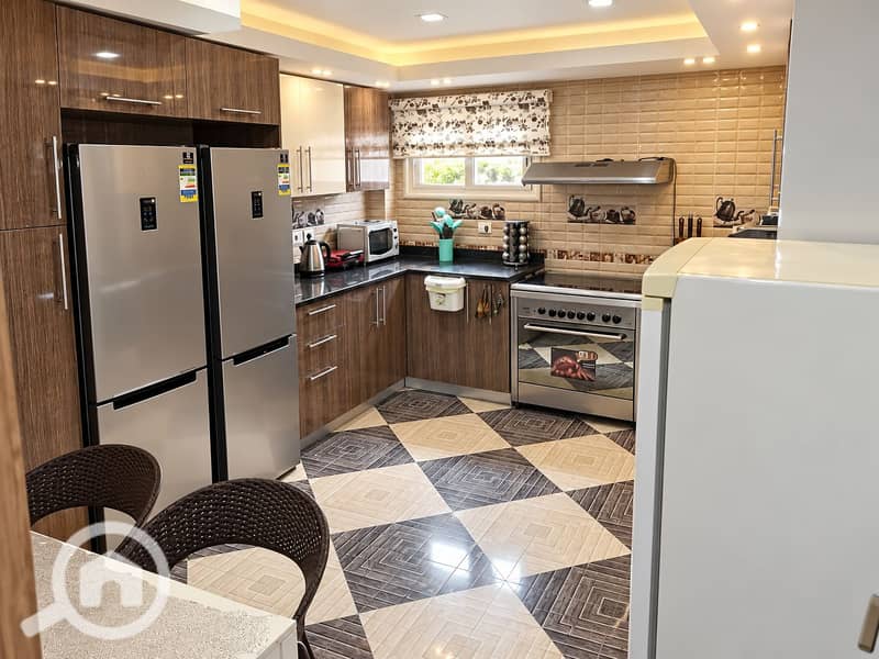 9 9b6c15c8-82ec-405f-bac2-20964c45a623. png
