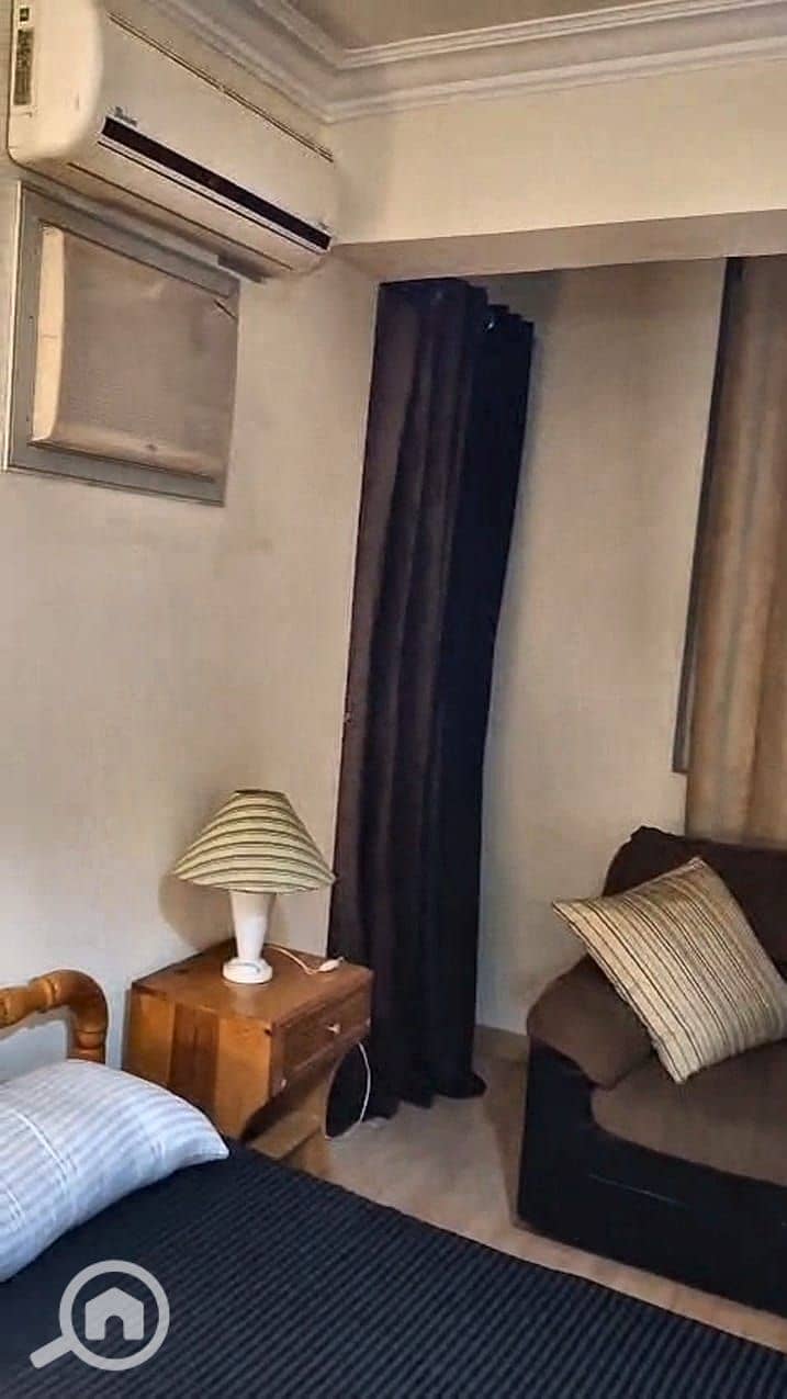 2 166984. jpg