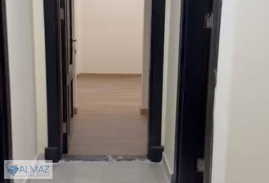 10 ea50047c-52e5-43eb-87d1-cde5aa495f24. jpeg