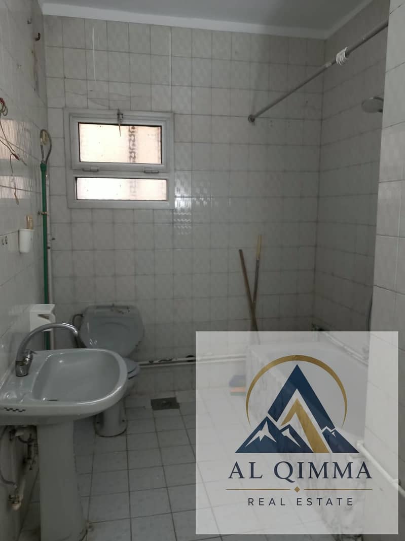 11 aa385ddb-ae68-4066-9019-bc53a07530bd. jpg