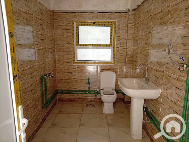 42 10867. jpg