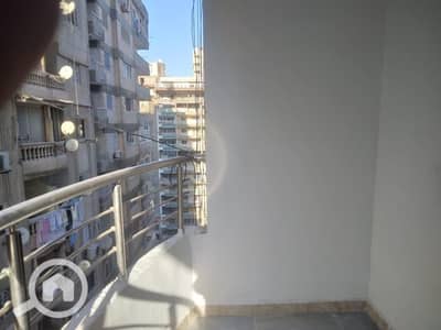 فلیٹ 3 غرف نوم للايجار في سان ستيفانو، الإسكندرية - 182357. jpg