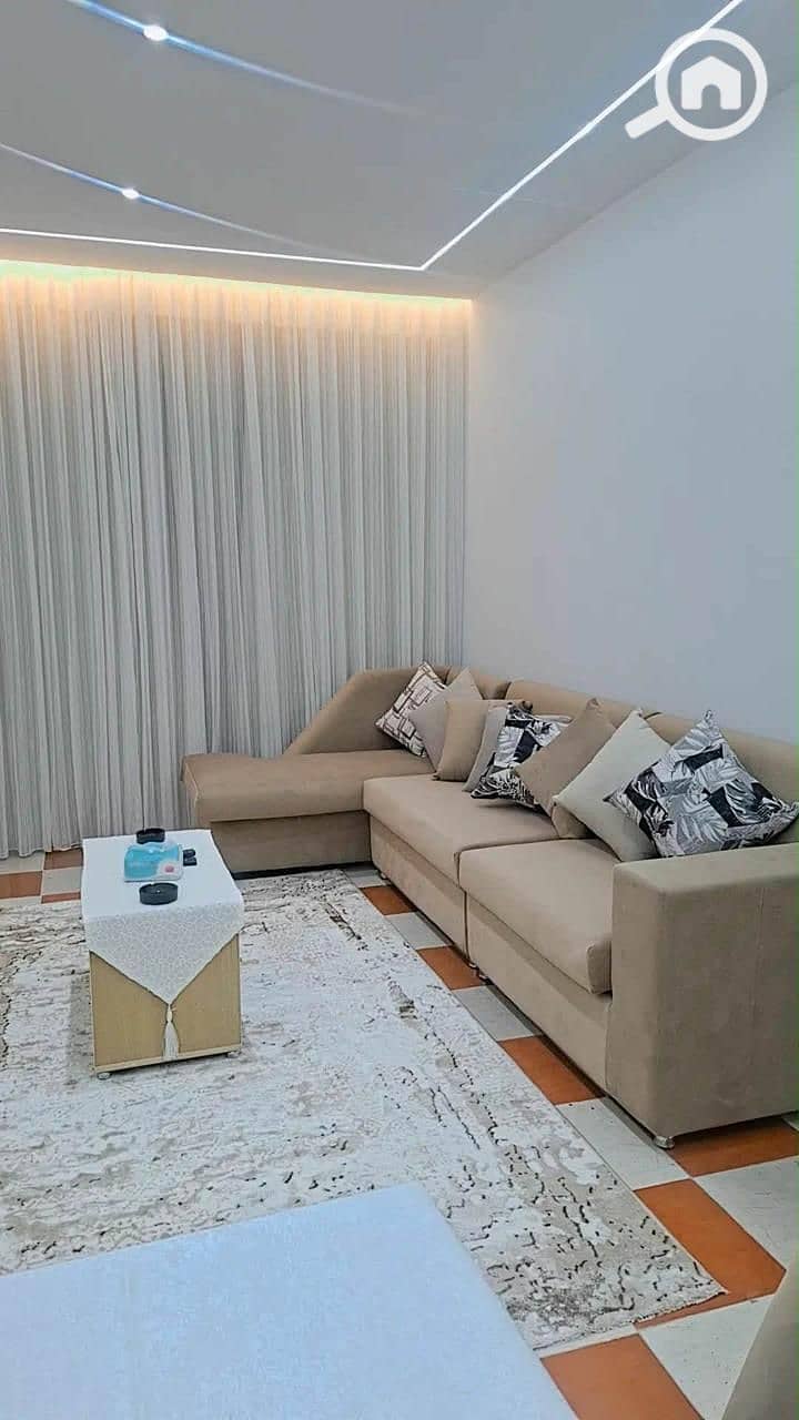4 1000721267. jpg
