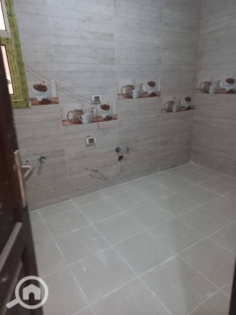 5 1000701944. jpg