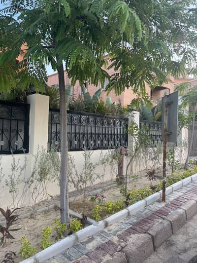 8 Bedroom Villa for Sale in 6th of October, Giza - Stand alone Villa for sale