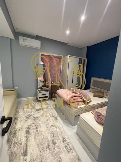 3 Bedroom Flat for Sale in New Cairo, Cairo - 998df172-3b55-4d02-a7a2-872e62195e4d. jpg