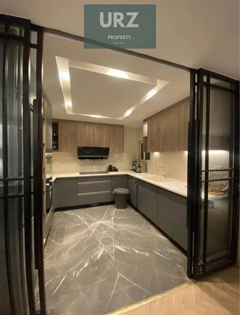 7 2. jpg