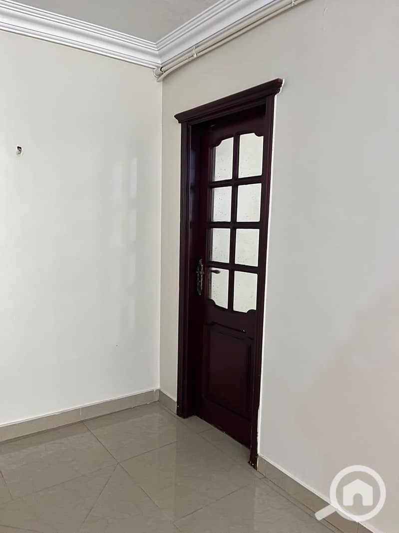 7 1000919360. jpg
