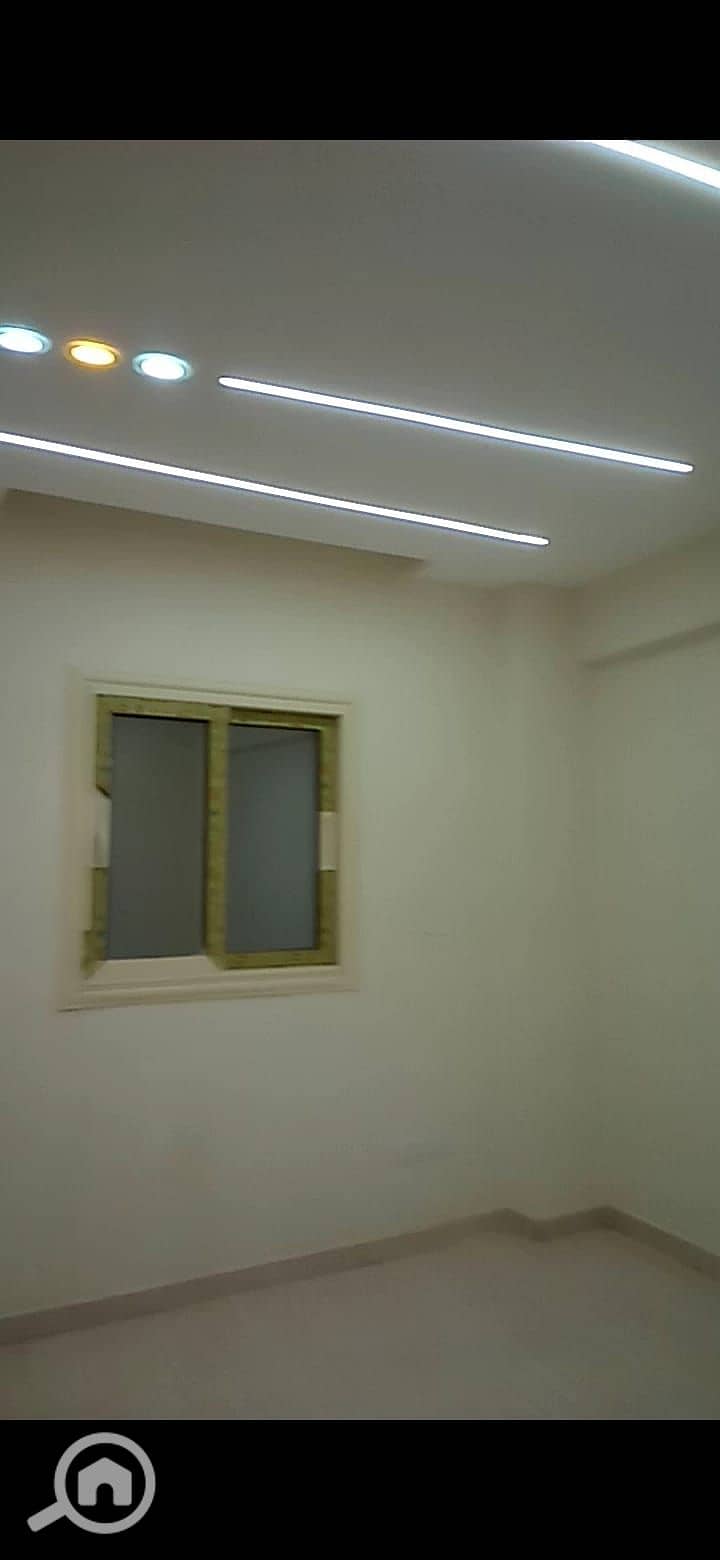 8 6d866045-4b83-46f0-b607-33994787e043. jpg